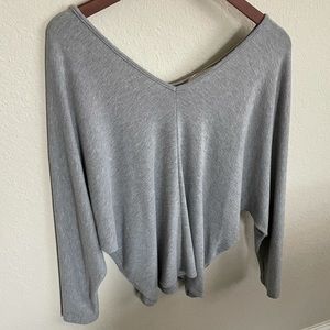 Women gray sweater size Large